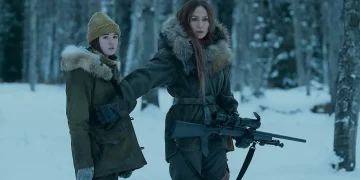 معرفی و بررسی فیلم سینمایی مادر The Mother 2023